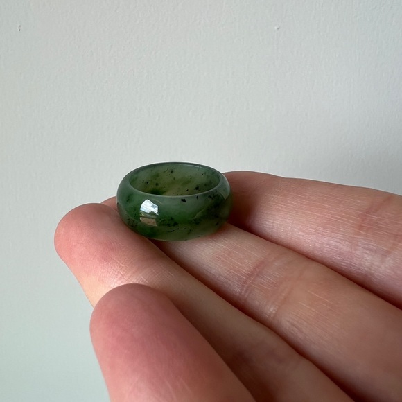 New Zealand green Jade ring genuine stone size - Picture 9 of 12